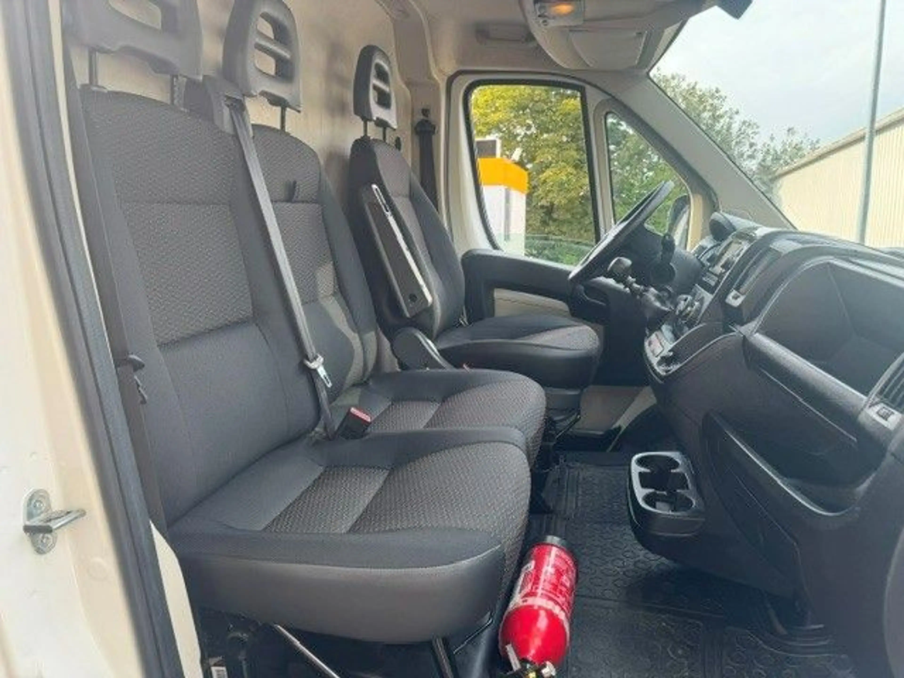 Peugeot Boxer BOXER L1H1 MFL KLIMA AHK — photo 4