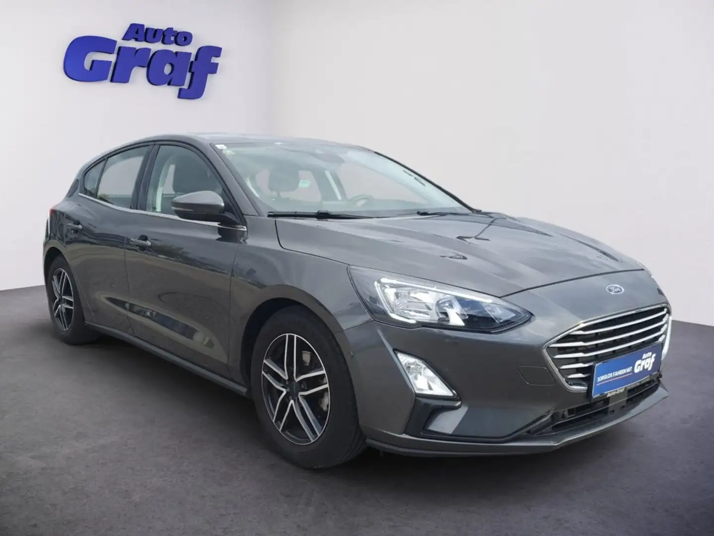 Ford Focus 1,0 EcoBoost Cool & Connect Grau - 2