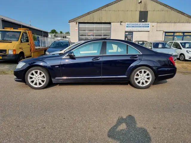 Mercedes-Benz S Class view 9