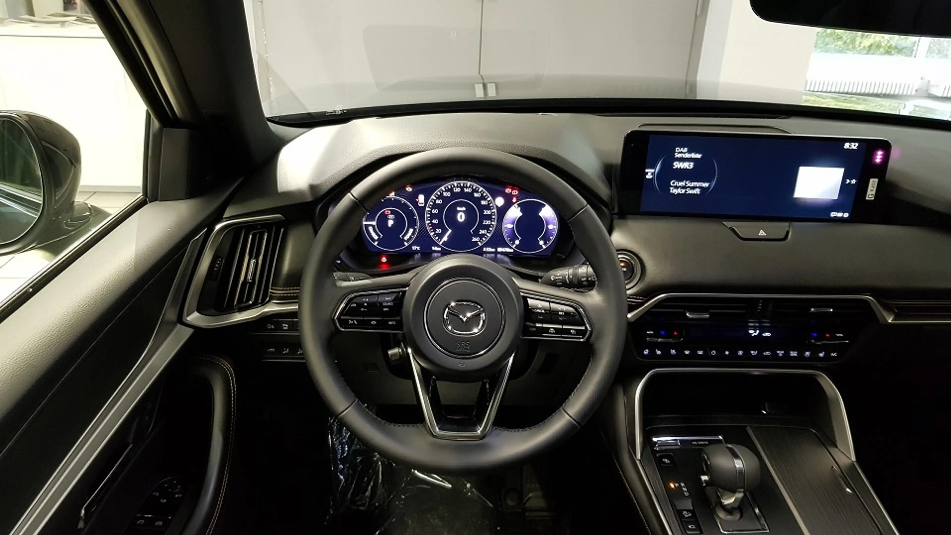 Mazda CX-80 2.5L e-SKYACTIV PHEV 327ps Homura Plus — photo 5