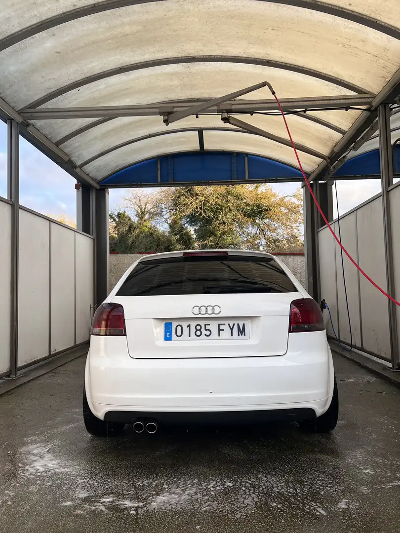 Audi A3 1.4 TFSI Ambiente - 2