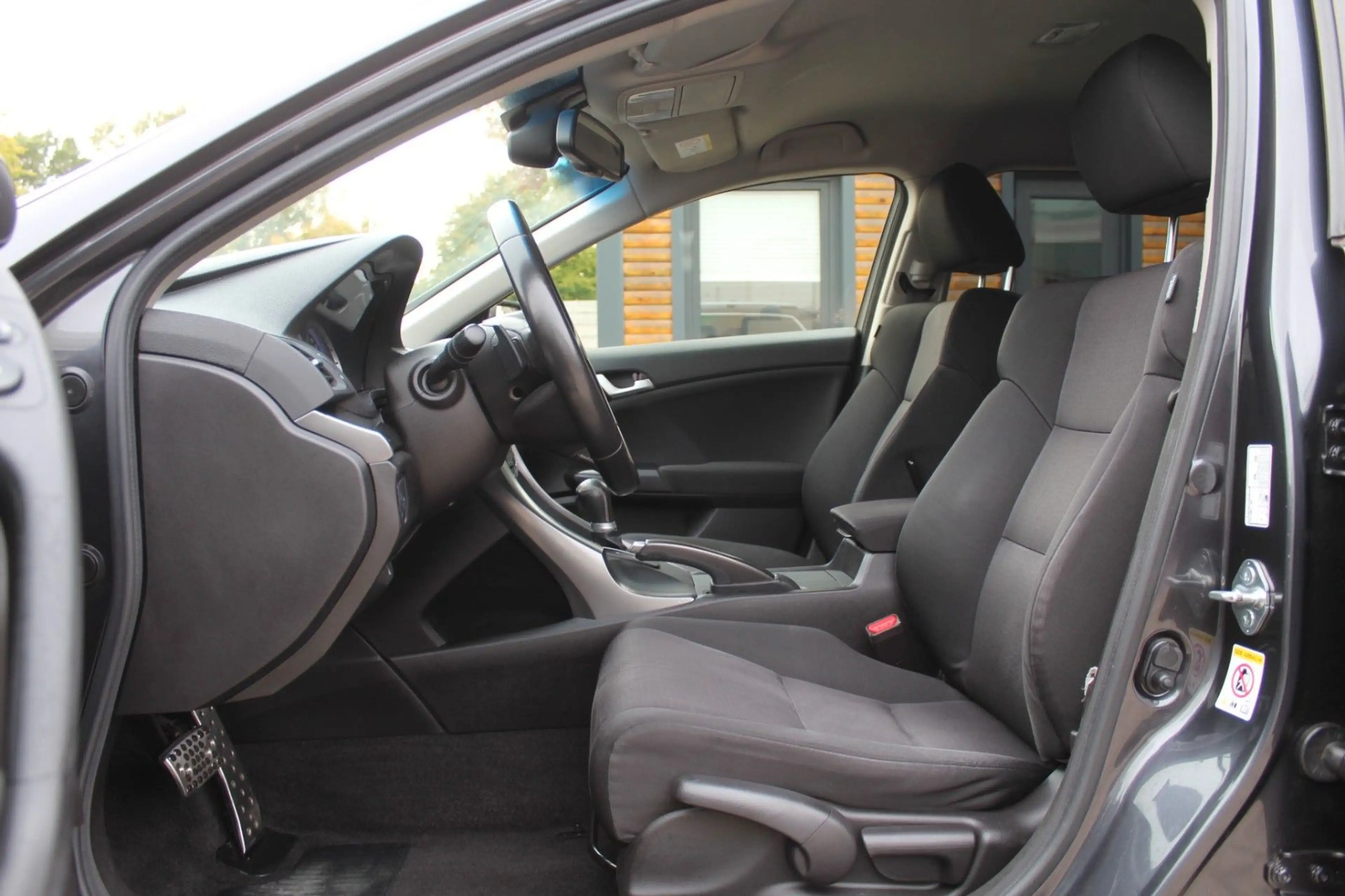 Honda Accord Tourer 2.0 Automatik — photo 12