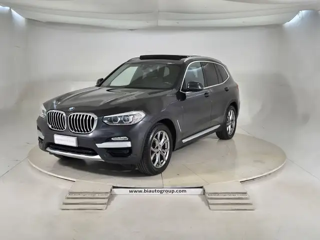 BMW X3 main image