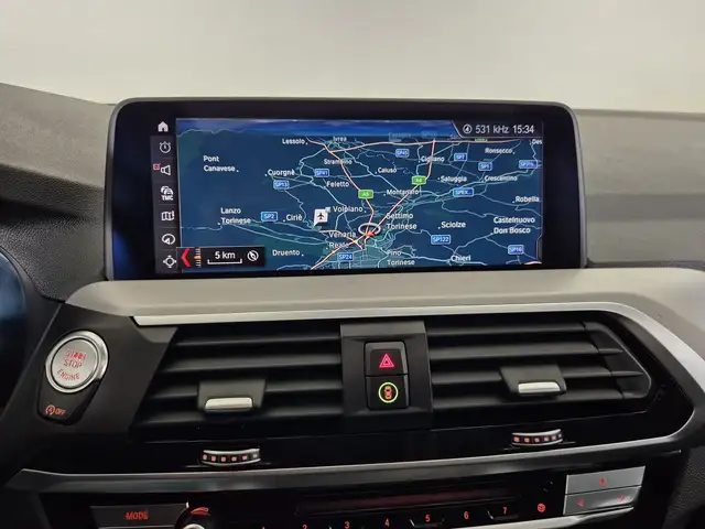 BMW X3 view 13