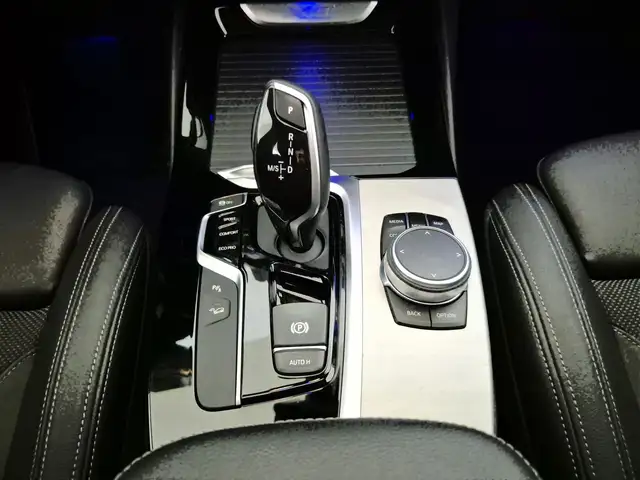 BMW X3 view 12
