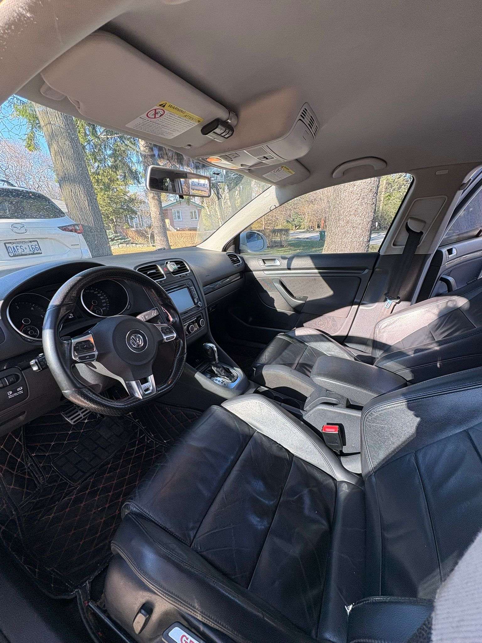2012 Volkswagen Golf Highline thumb 6