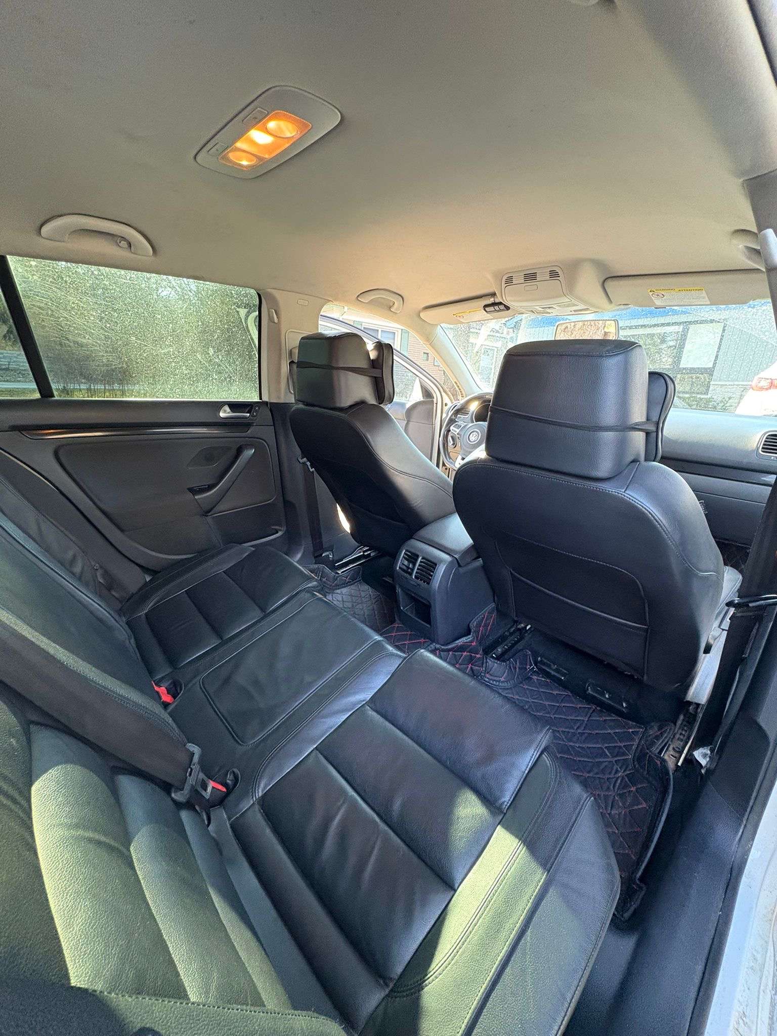 2012 Volkswagen Golf Highline thumb 9