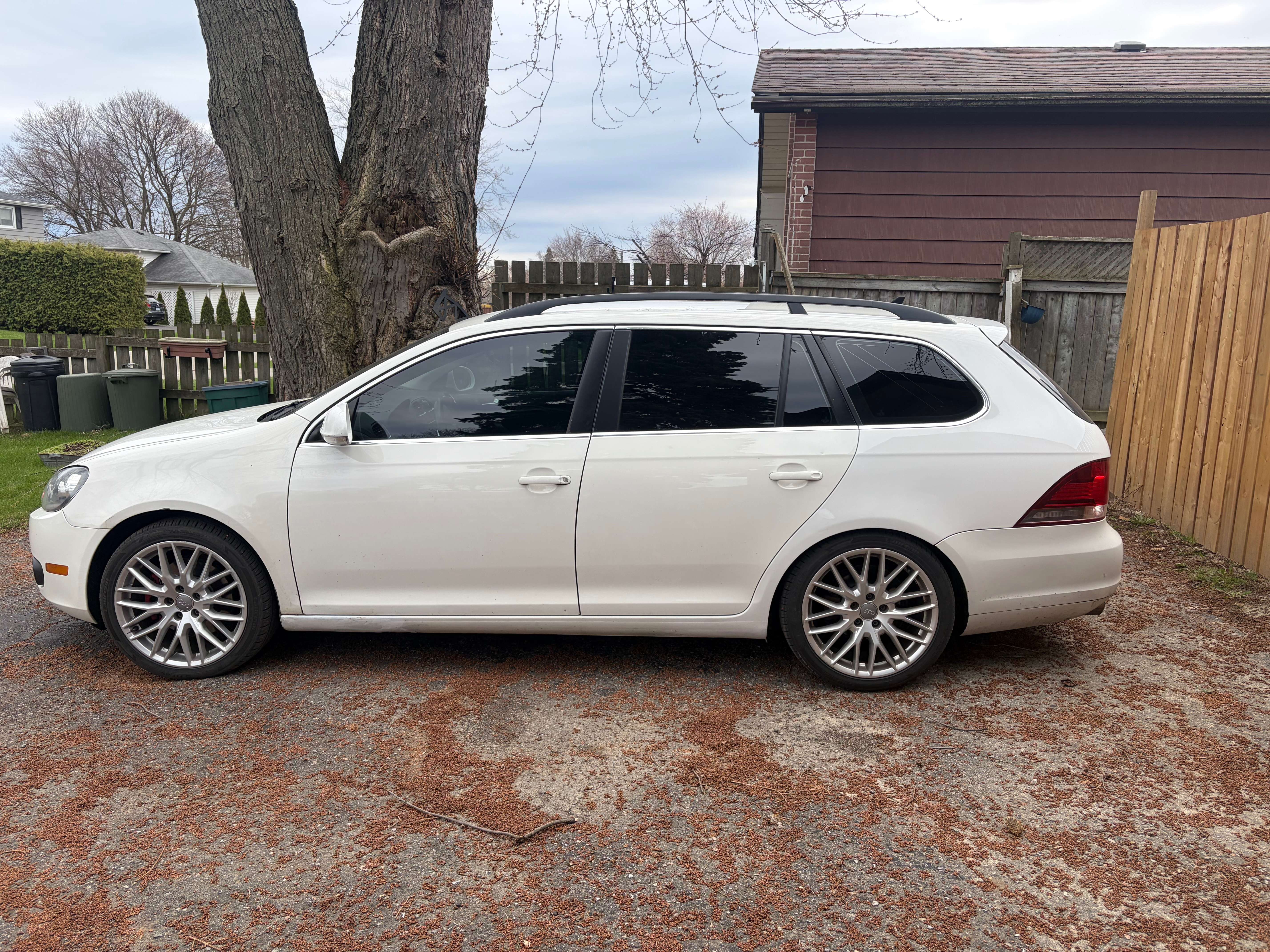 2012 Volkswagen Golf Highline alt 5