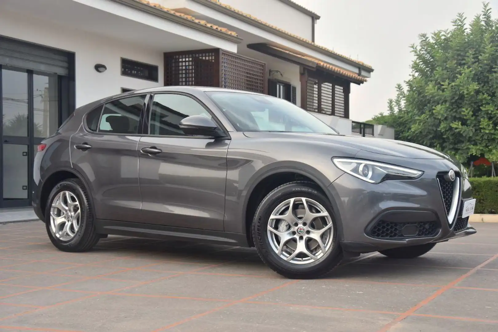 Alfa Romeo Stelvio 2.2 T.diesel 190 CV AT8 Q4 Exec. Gri - 1