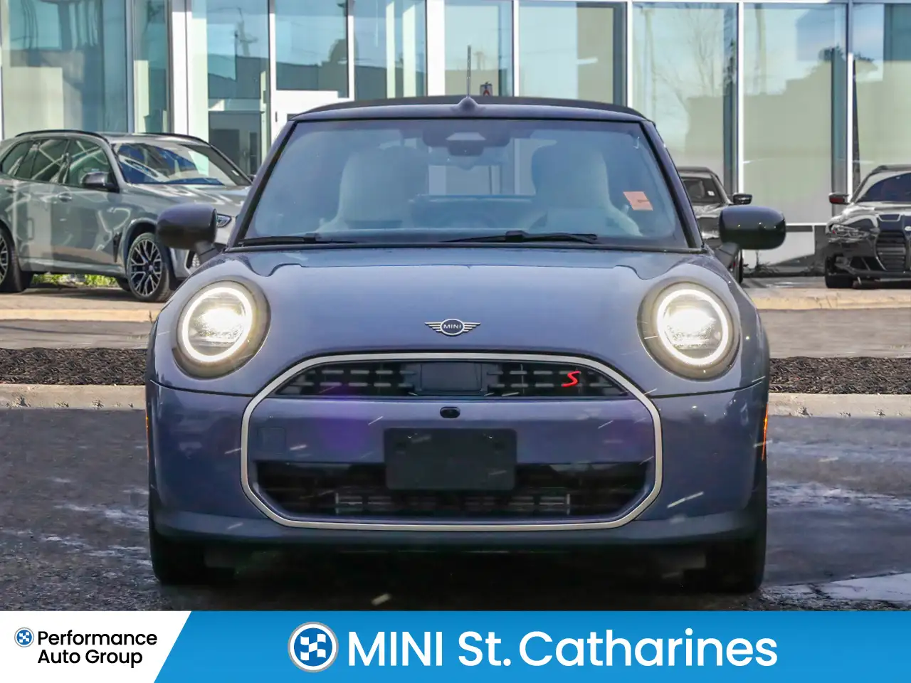 MINI Convertible снимка MINI Convertible