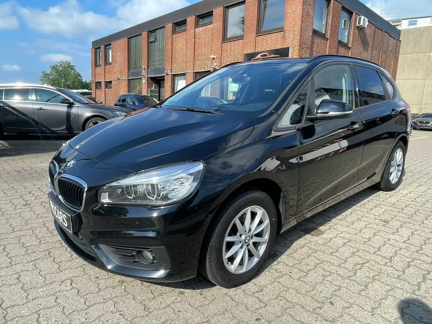 BMW 218 i Advantage *NAVI*LED*PARKASSIST*EU6*EHECKLA Negro - 2
