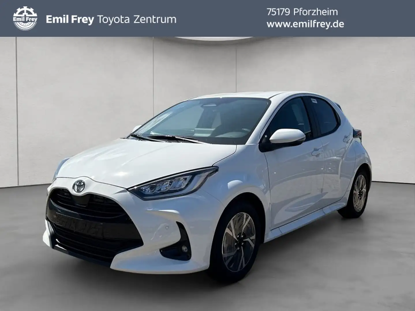 Toyota Yaris Hybrid 116 1.5 VVT-i Teamplayer Safety+Winte Wit - 1