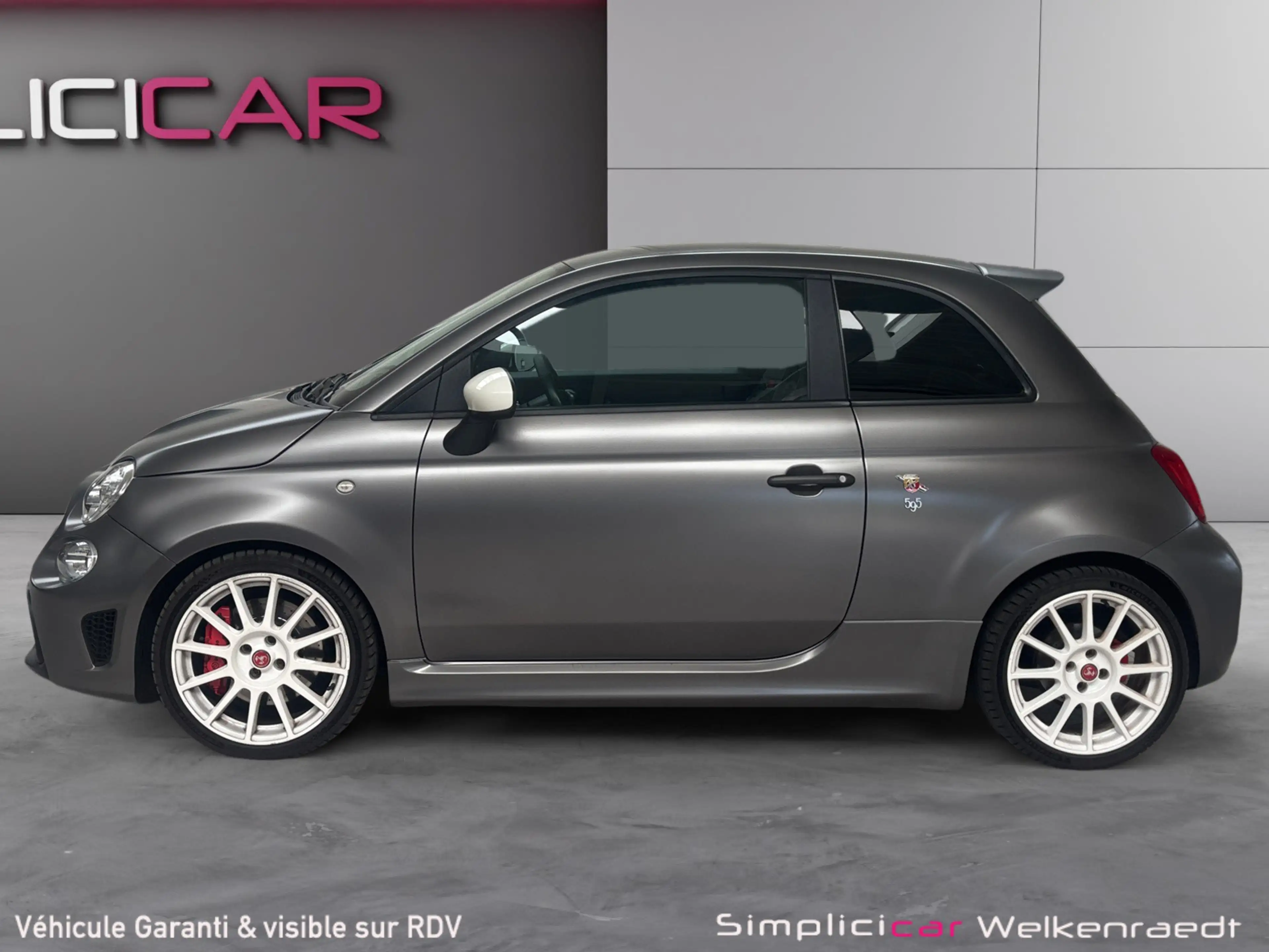 Abarth 500 595 Esseesse-LIGNE  AKRAPOVIC-SIÈGES BAQUETS CARBON-FREINS BREMBO — photo 4