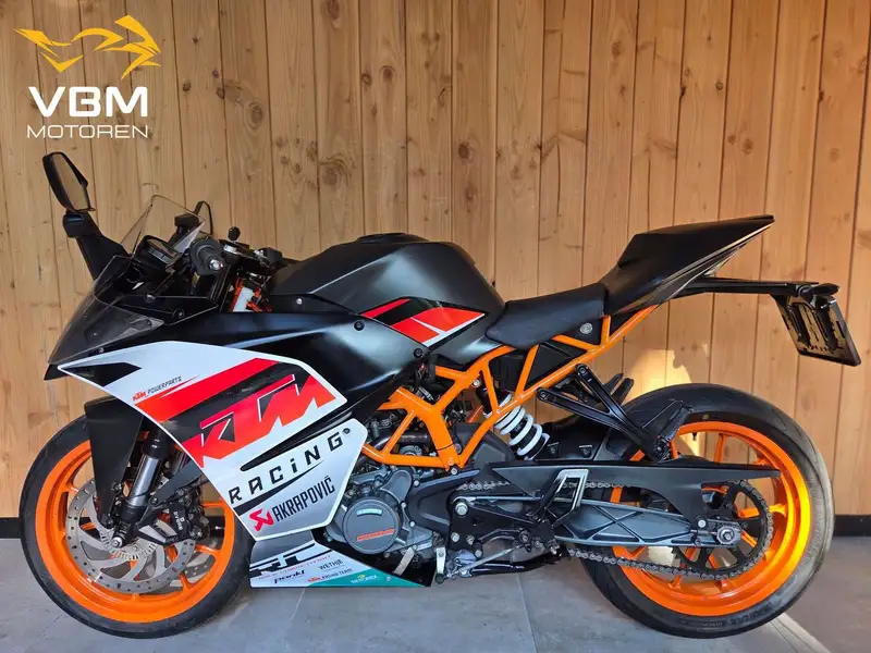 KTM RC 125 - foto 4