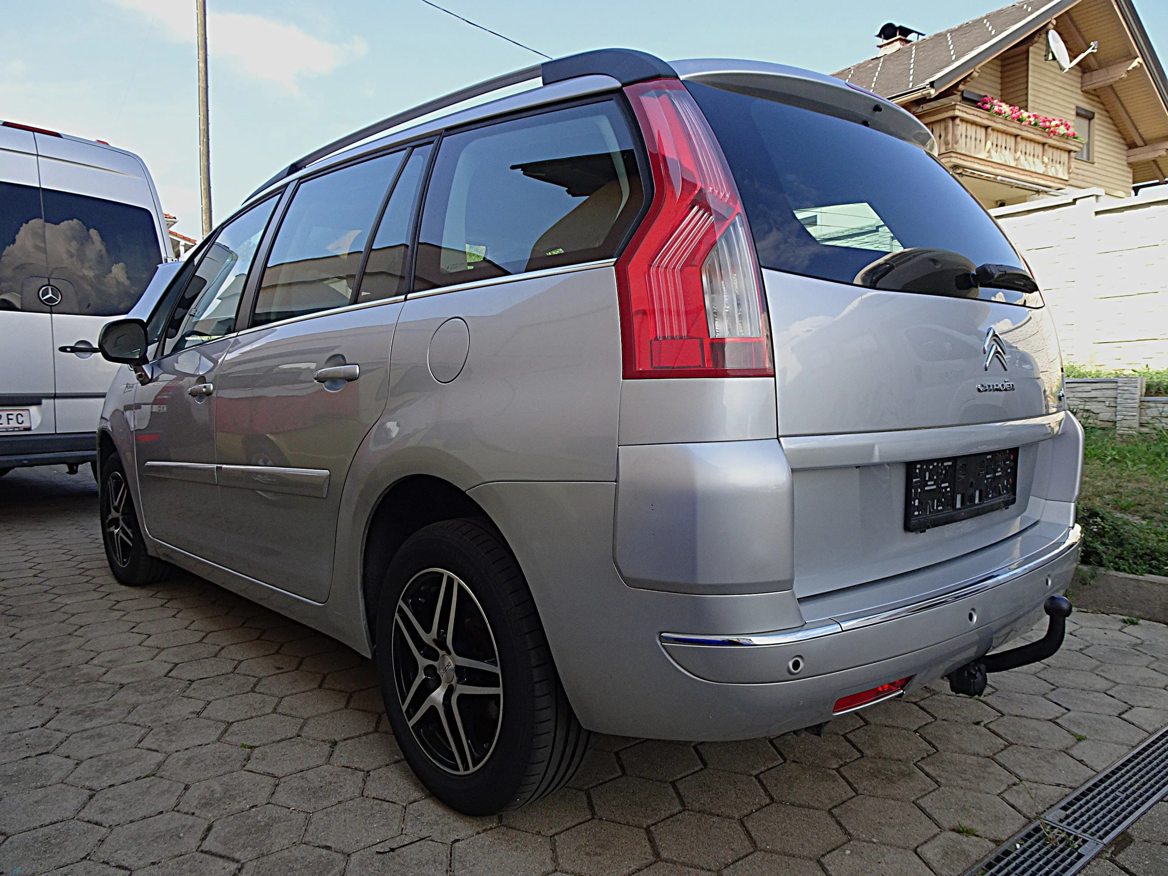 Citroen Grand C4 Picasso Selection — photo 9