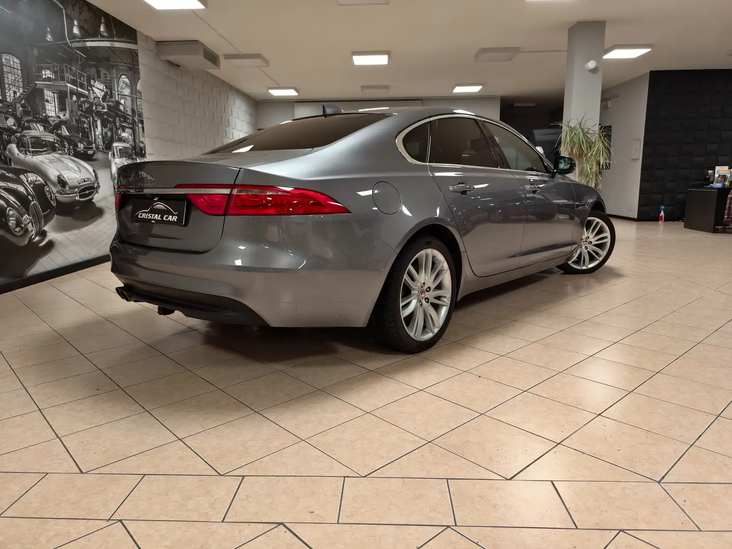 Jaguar XF 20D AWD,PRESTIGE,MERIDIAN,VOL+SED.RISCAL. CL 19+18 Grigio - 2