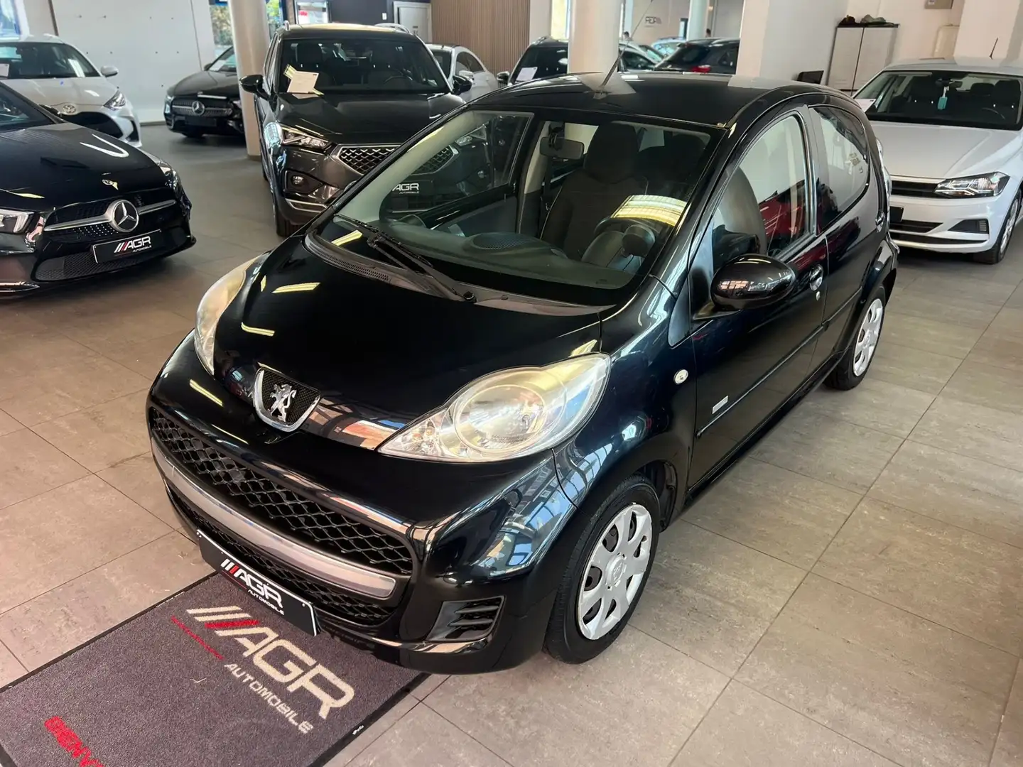 Peugeot 107 ❌️BOITE AUTOMATIQUE ❌️ 5 portes Schwarz - 1