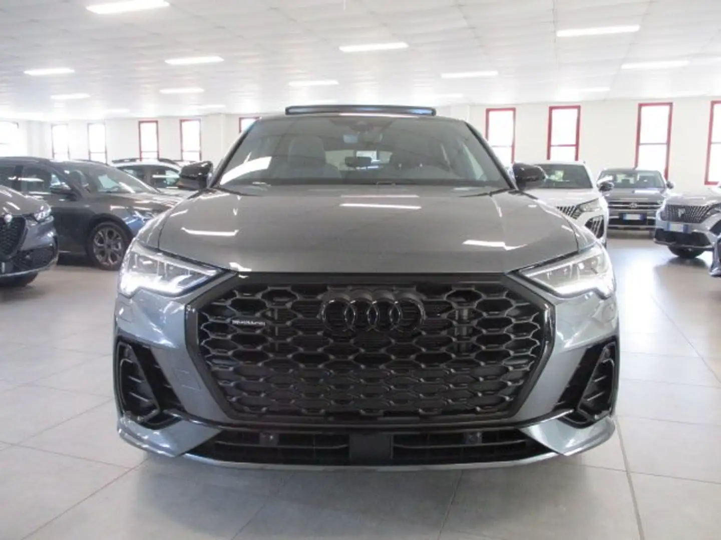 Audi Q3 Q3 40 Black Limited 2.0 TDI 193CV Quattro S-Tronic Grigio - 2