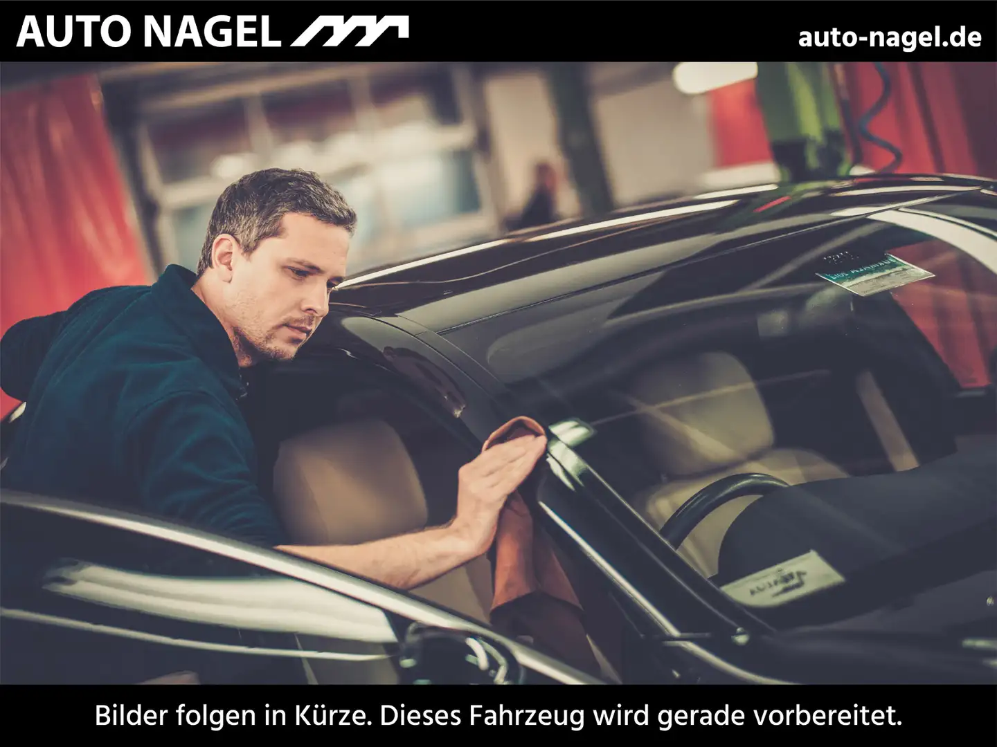 Mercedes-Benz EQB 300 EQB 300 4MATIC BFZ AMG Line/Navi/Pano.-Dach/Distro Zwart - 1