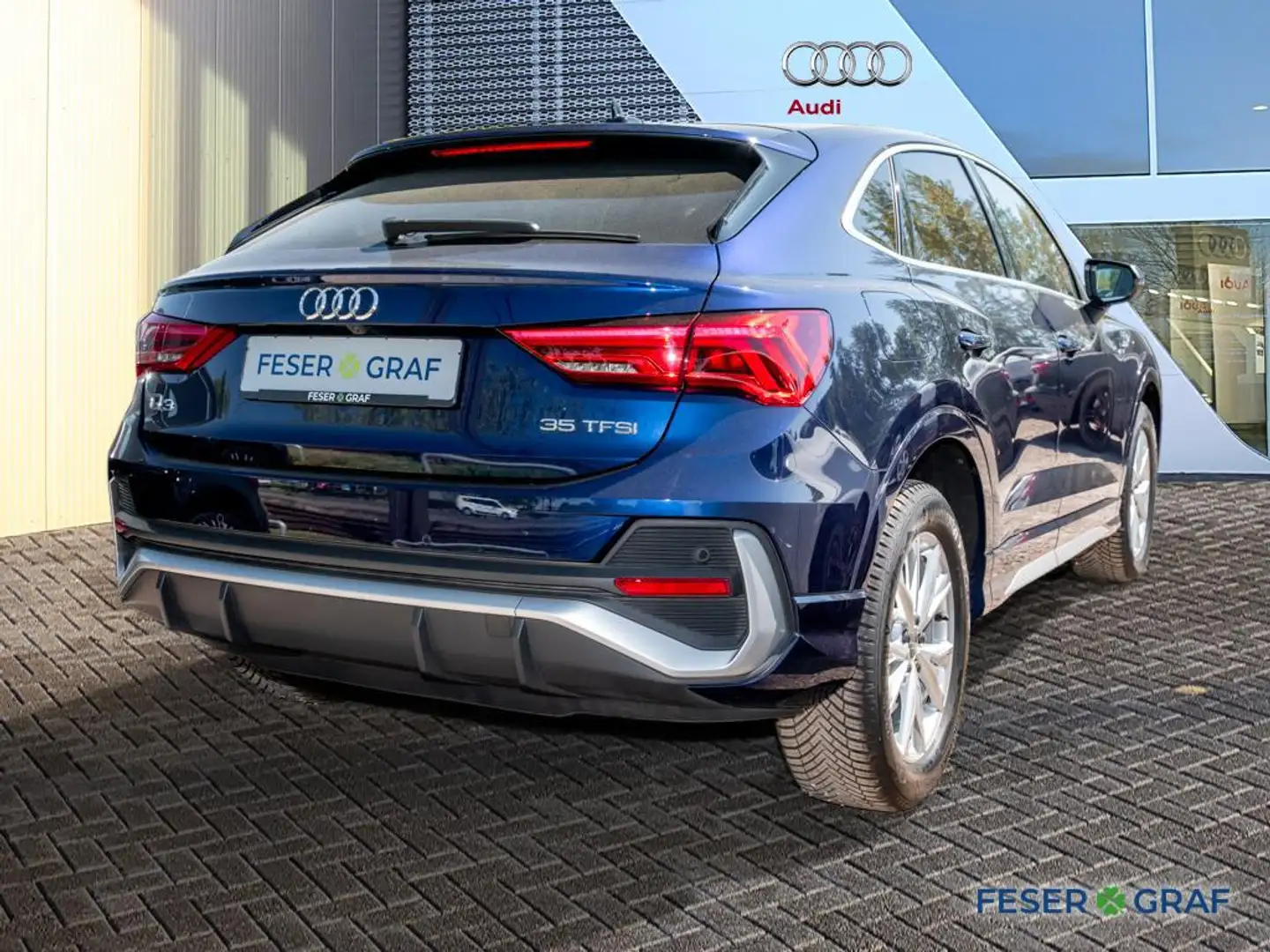 Audi Q3 Sportback 35 TFSI S line /LED/Navi+/Kamera Bleu - 2