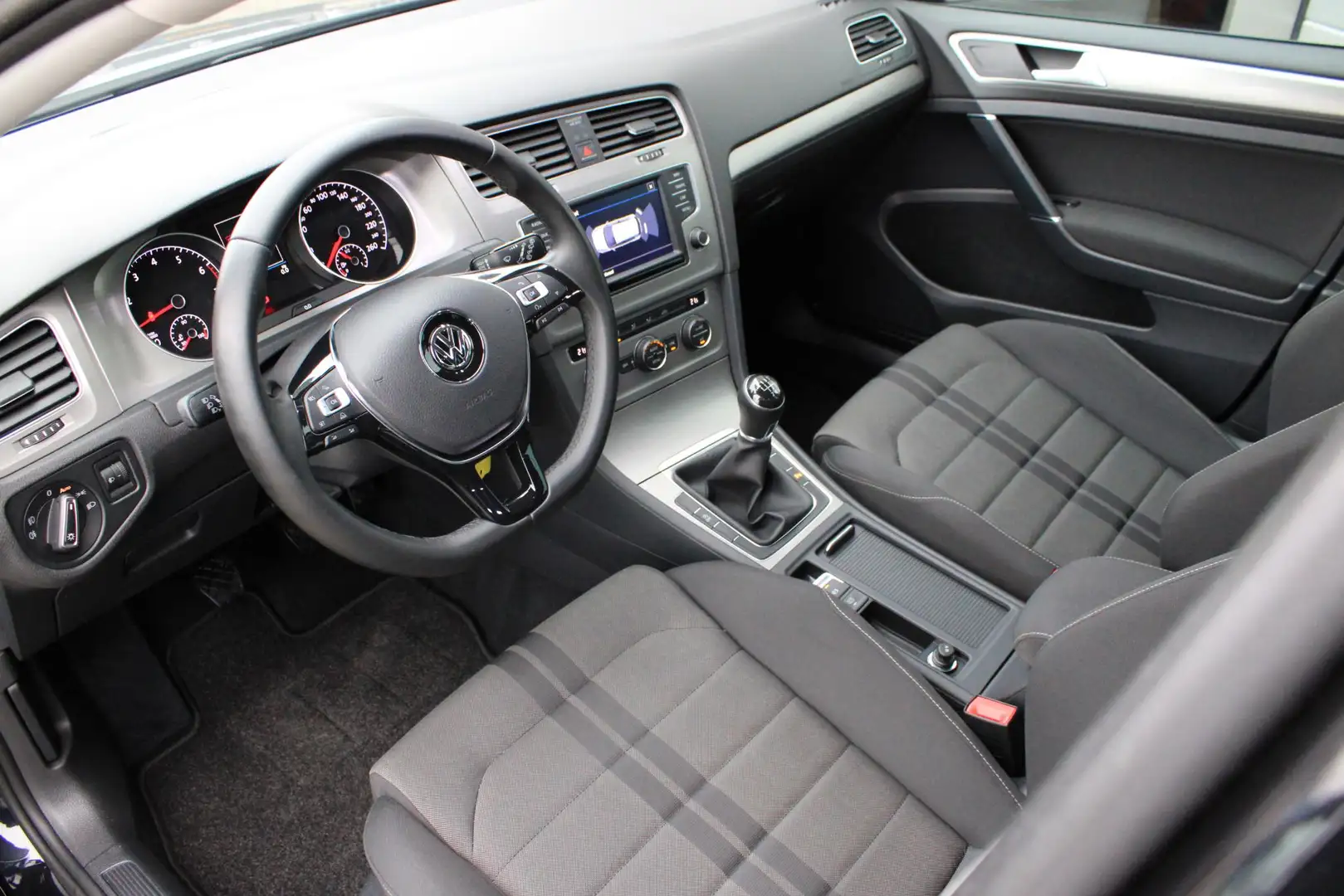 Volkswagen Golf 1.0 TSI Camera | Navi | Cruisecontrol | Airco | Or Schwarz - 2