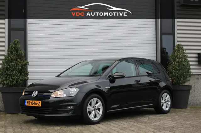 Volkswagen Golf 1.0 TSI Camera | Navi | Cruisecontrol | Airco | Or