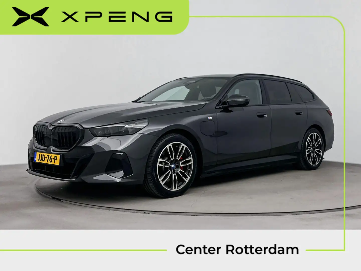 BMW 530 5-serie Touring 530e xDrive M Sport Grau - 1