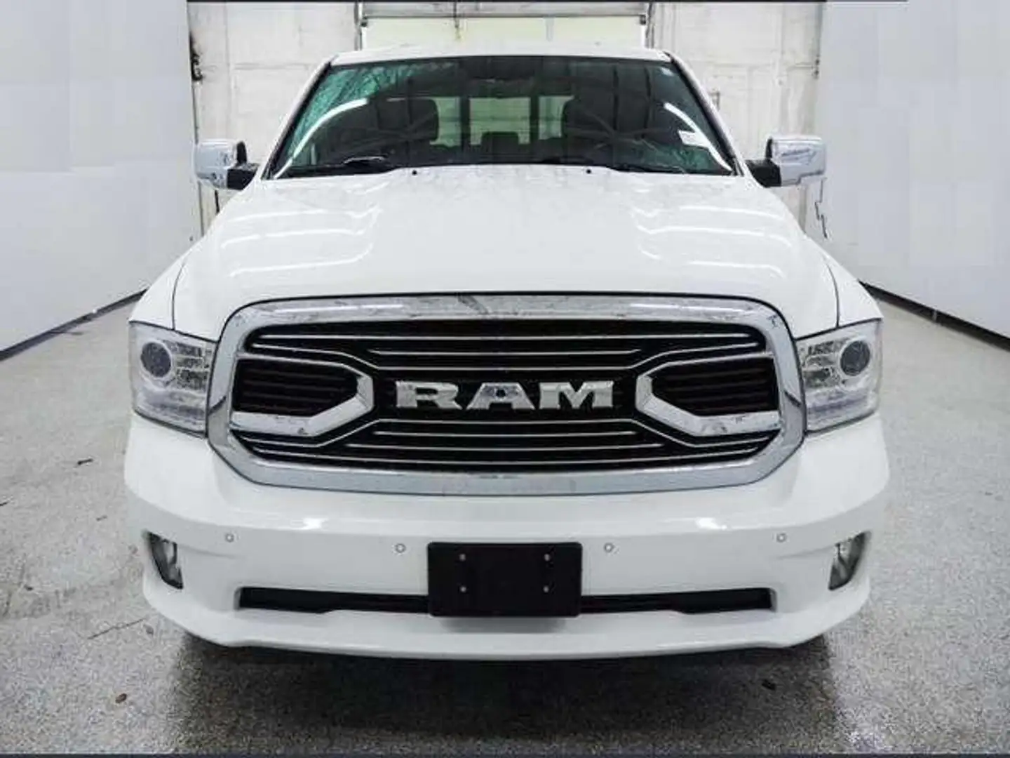 Dodge RAM 1500 3.0L Diesel V6 4x4 Crew Cab Laramie Blanc - 2