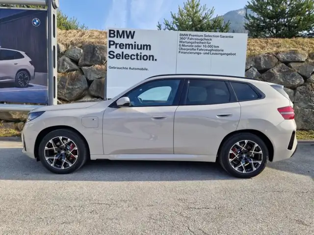 BMW X3 30e xDrive Ansicht 2