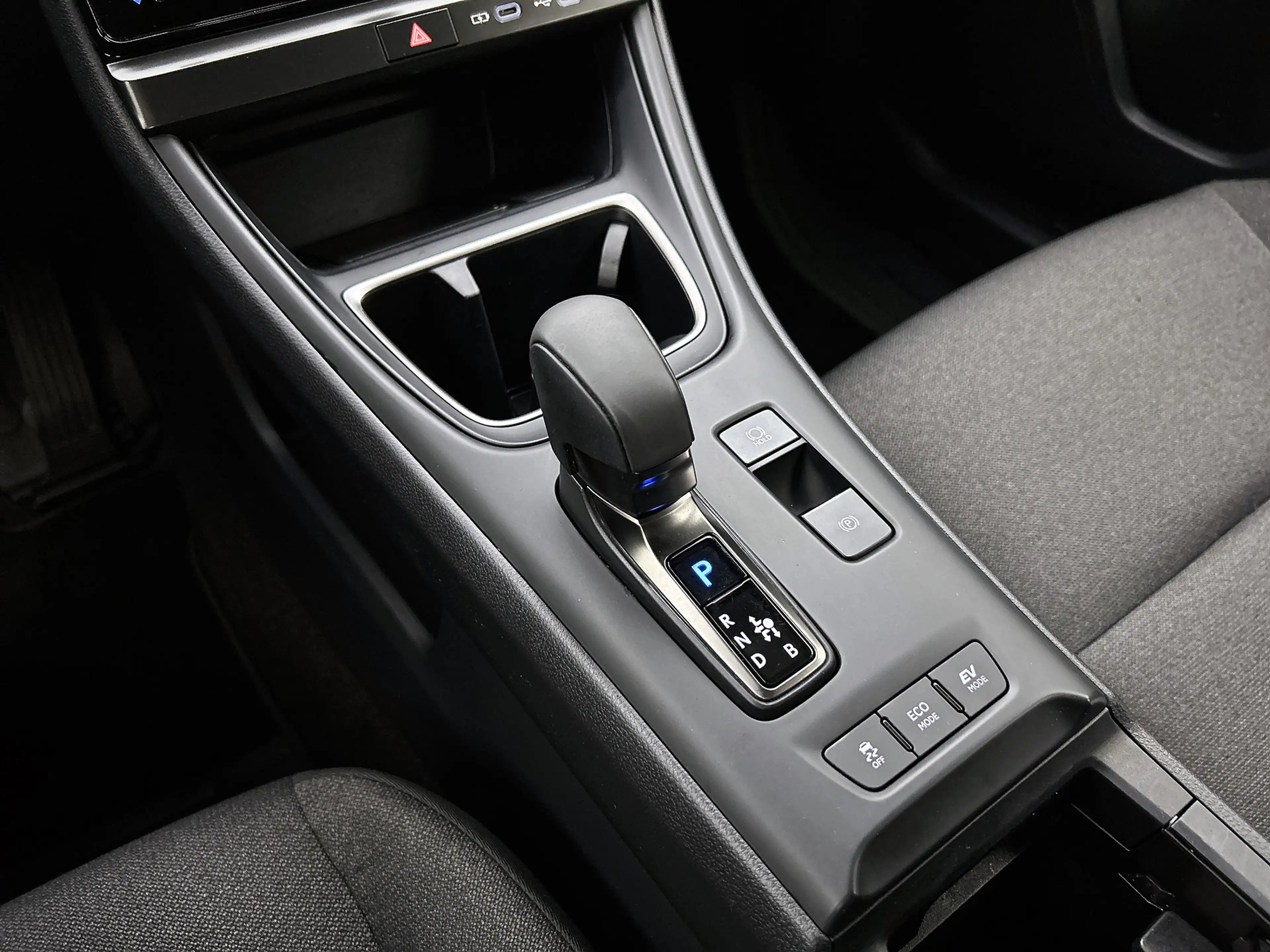 Lexus LBX 2WD | Comfort & Safety Pack | Lexus Link + | Safet — photo 11