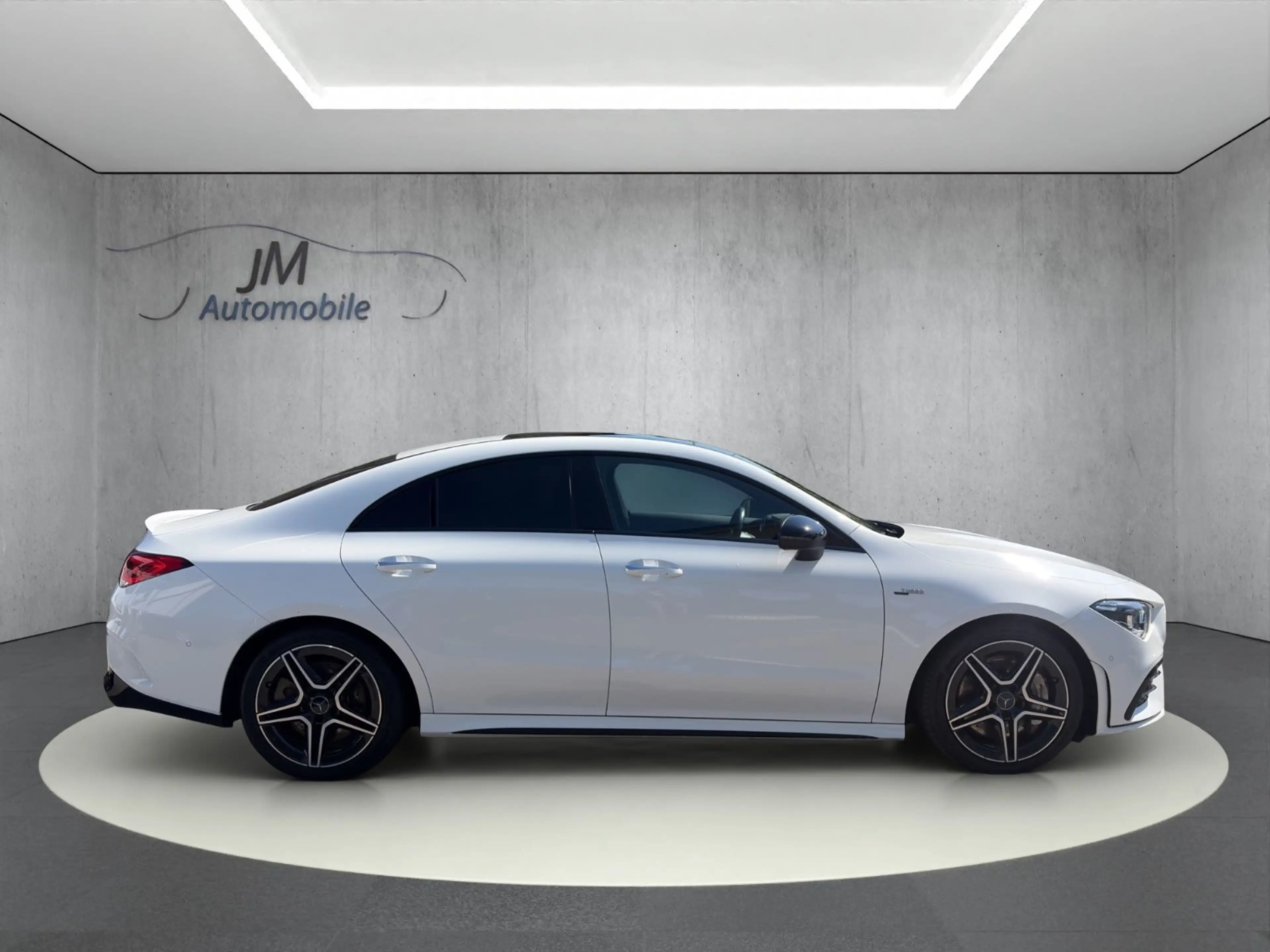Mercedes-Benz CLA 35 AMG CLA 35 4Matic AMG Nightpaket LED — photo 8