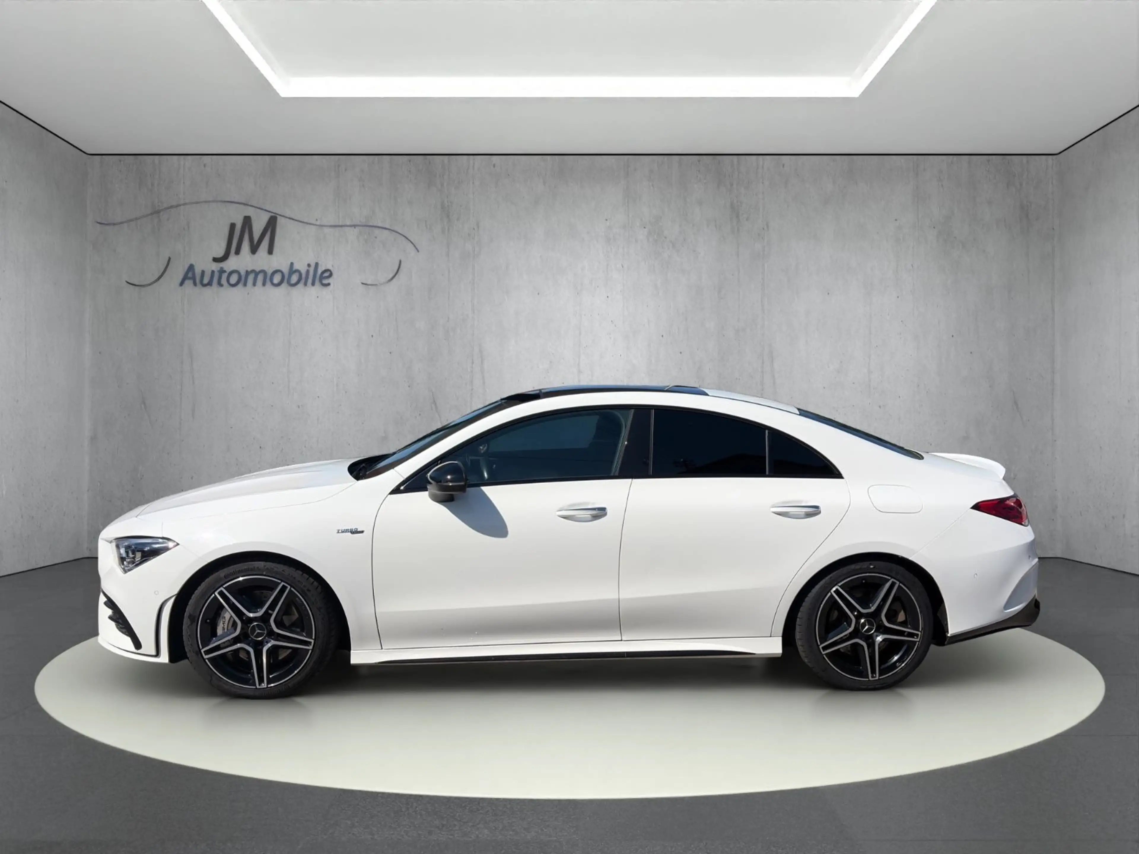 Mercedes-Benz CLA 35 AMG CLA 35 4Matic AMG Nightpaket LED — photo 4