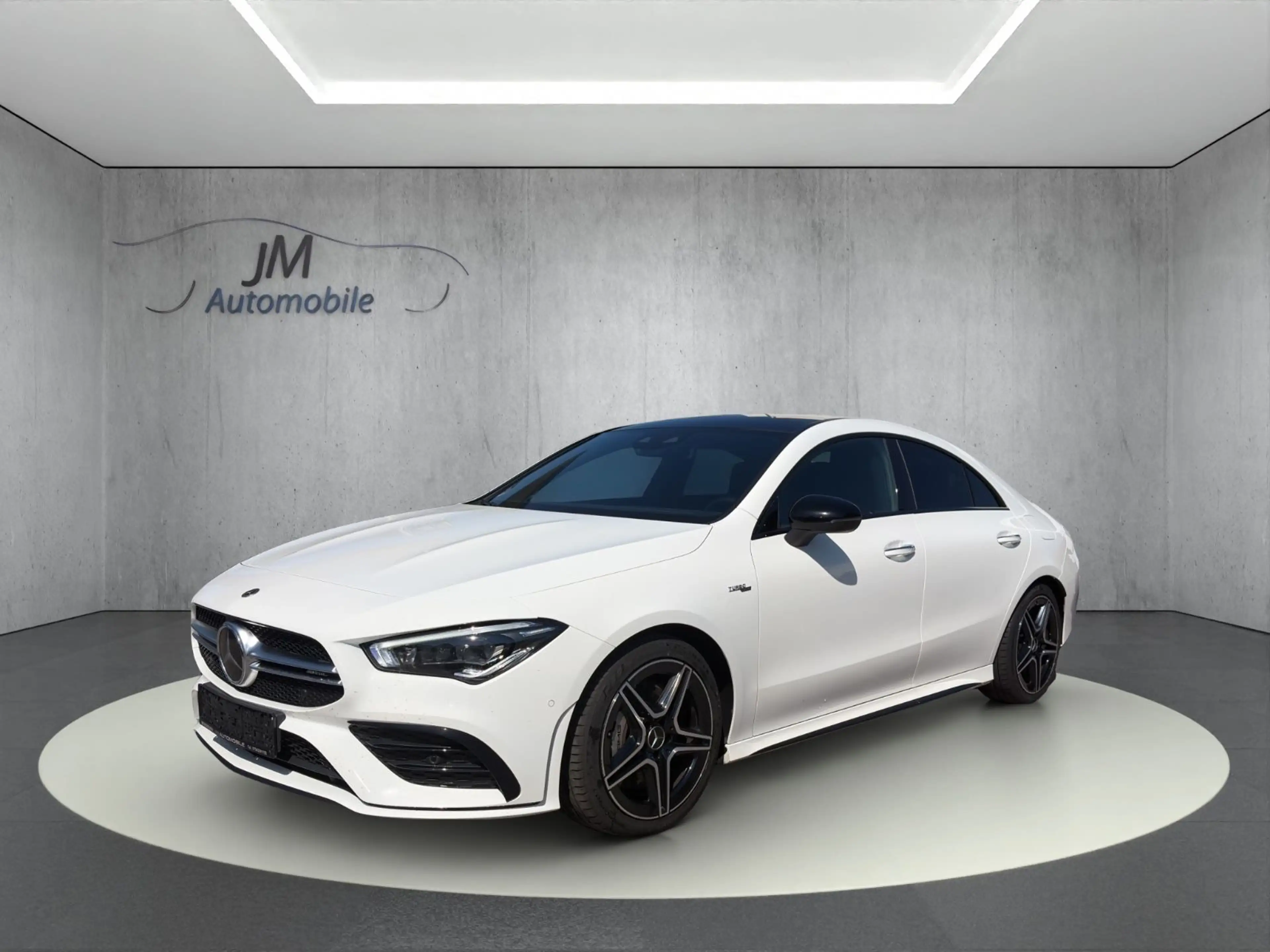 Mercedes-Benz CLA 35 AMG CLA 35 4Matic AMG Nightpaket LED — photo 3