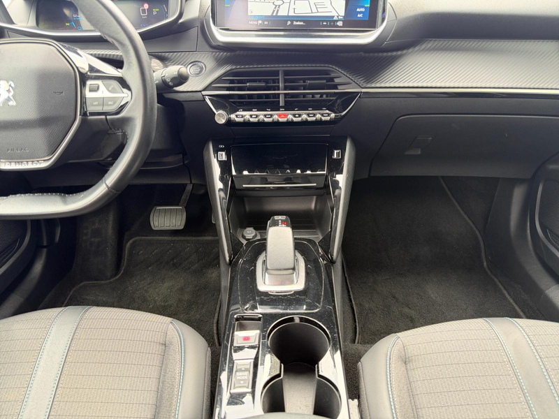 Peugeot e-2008 Allure Pack EV 3-FASEN 50kWh 136pk | 3D i-COCKPIT® — photo 9