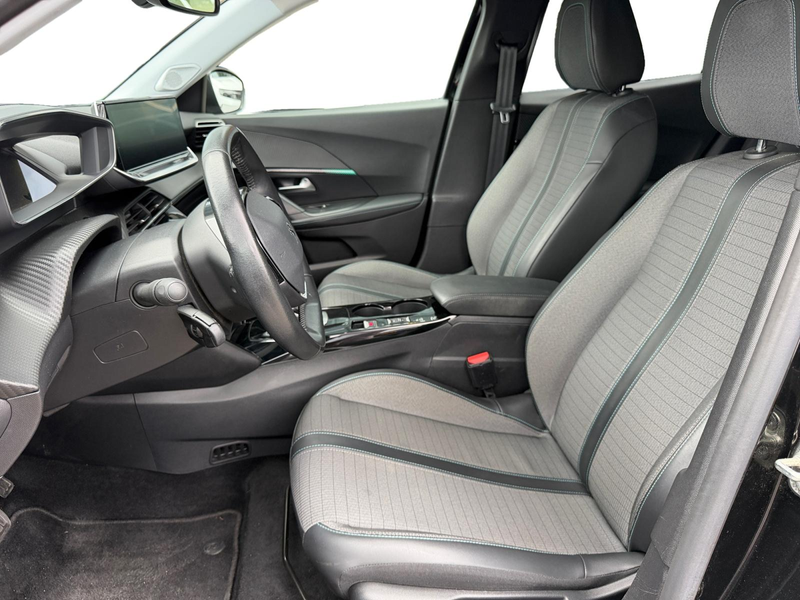 Peugeot e-2008 Allure Pack EV 3-FASEN 50kWh 136pk | 3D i-COCKPIT® — photo 10