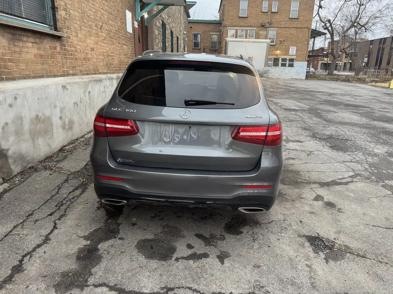 Mercedes-Benz GLC снимка Mercedes-Benz GLC