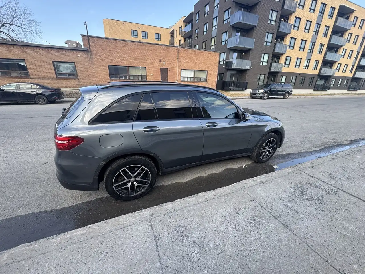 Mercedes-Benz GLC снимка Mercedes-Benz GLC