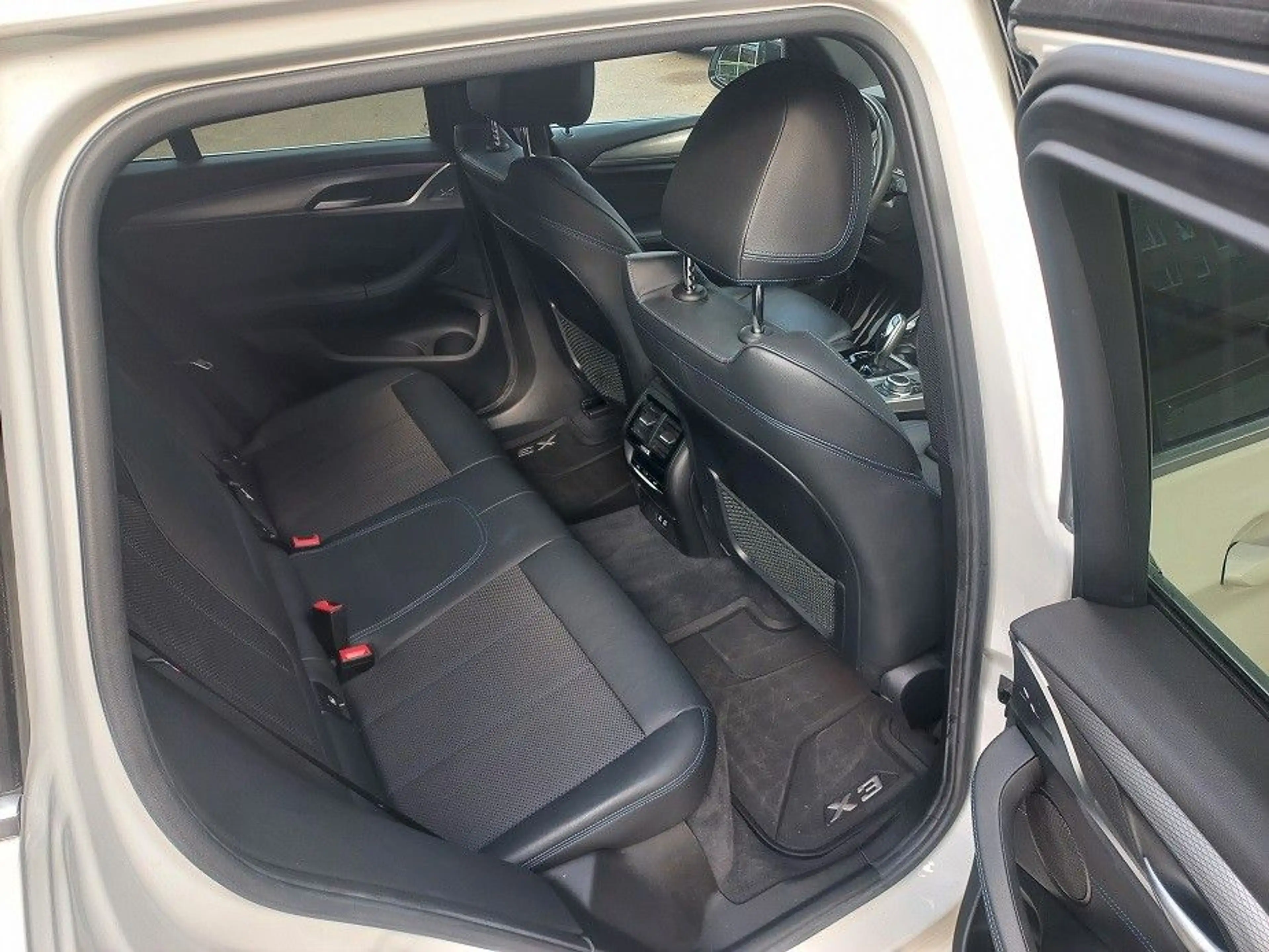 BMW X3 xDrive 20i M Sport Klima SHZ Leder Navi AHK — photo 14