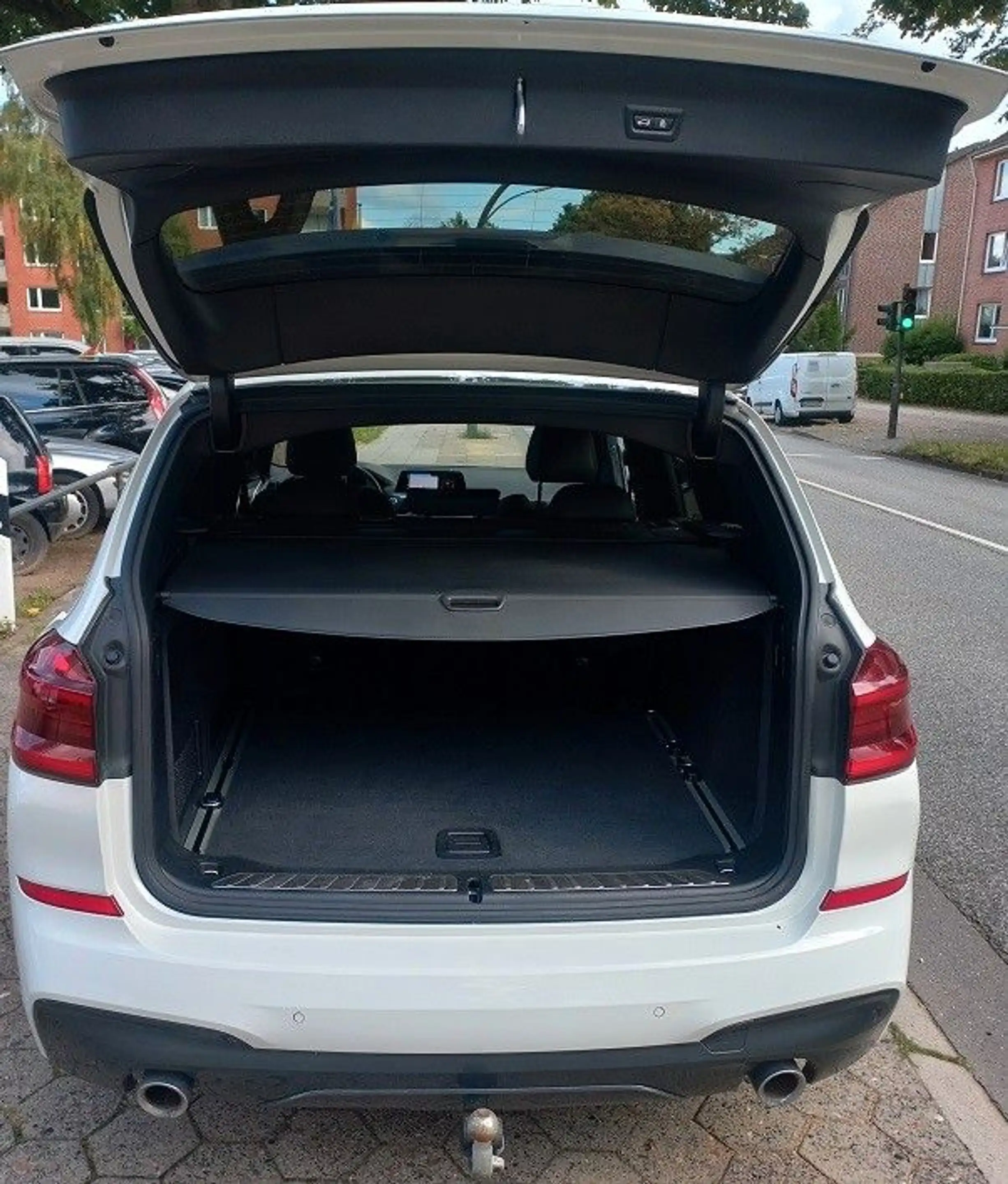 BMW X3 xDrive 20i M Sport Klima SHZ Leder Navi AHK — photo 17