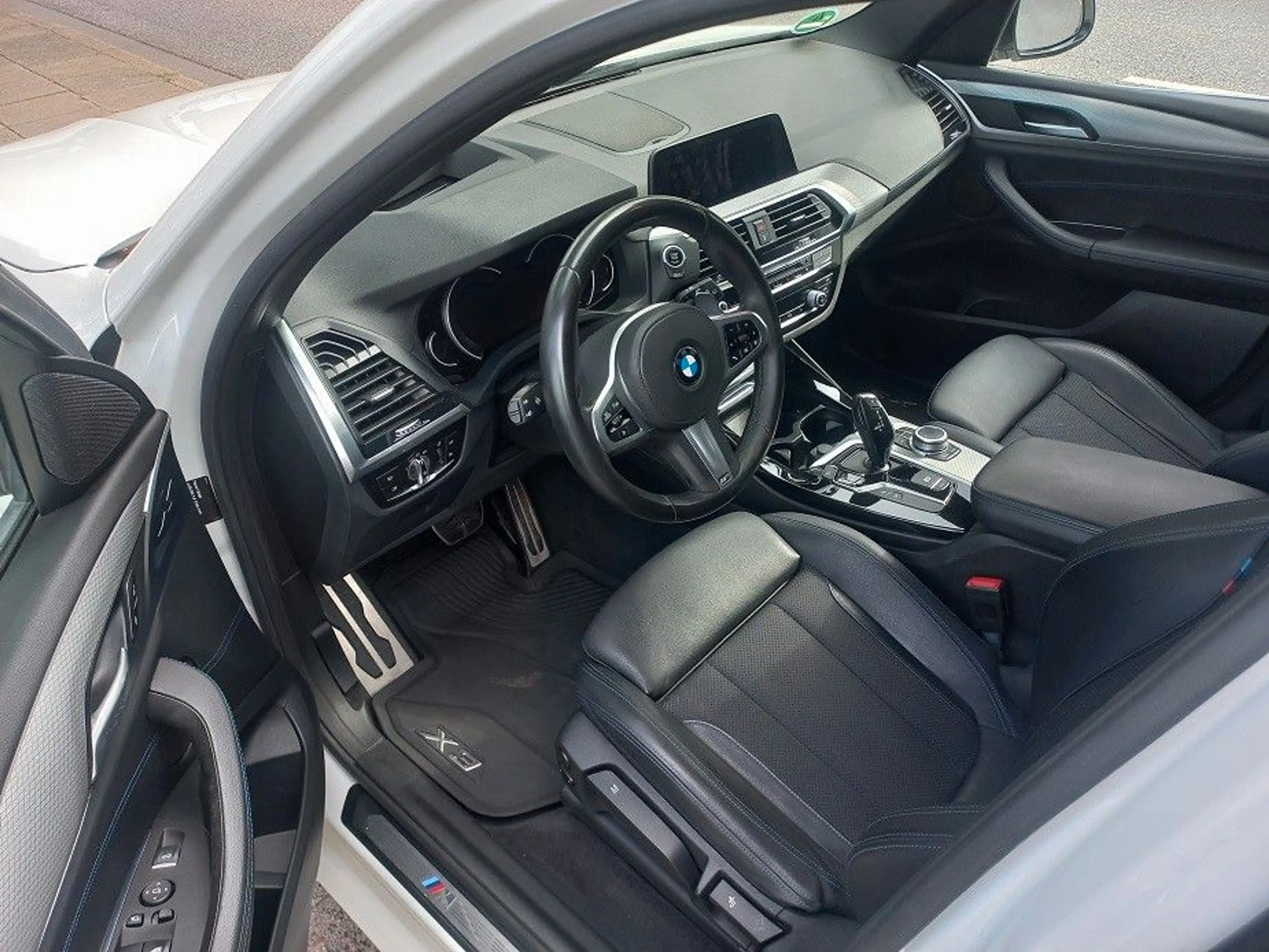 BMW X3 xDrive 20i M Sport Klima SHZ Leder Navi AHK — photo 24