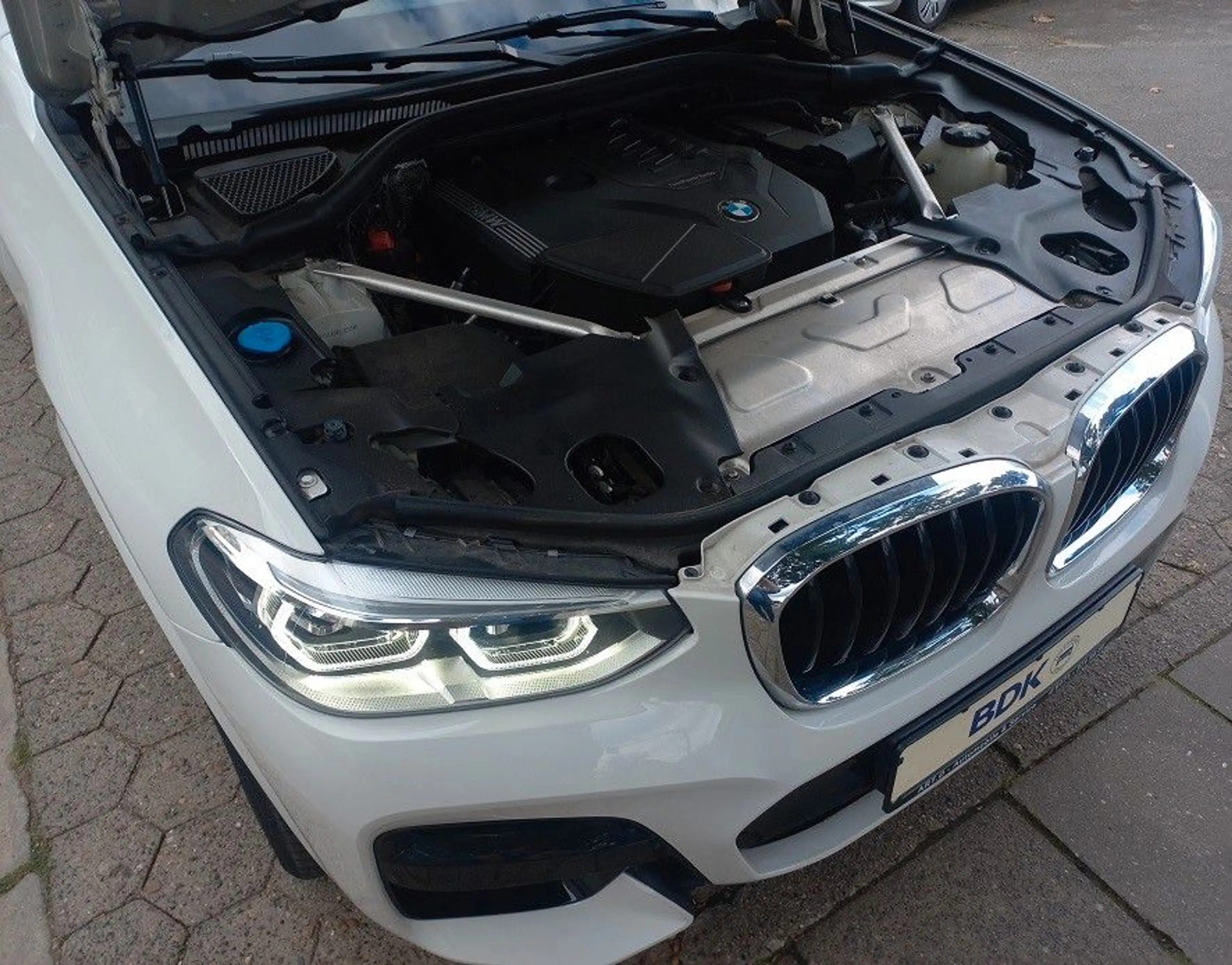 BMW X3 xDrive 20i M Sport Klima SHZ Leder Navi AHK — photo 39