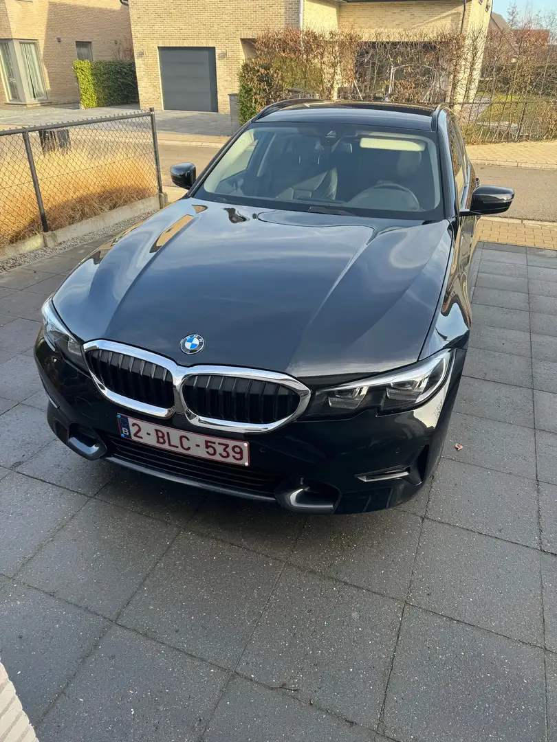 BMW 318 318i Touring Aut. Zwart - 2