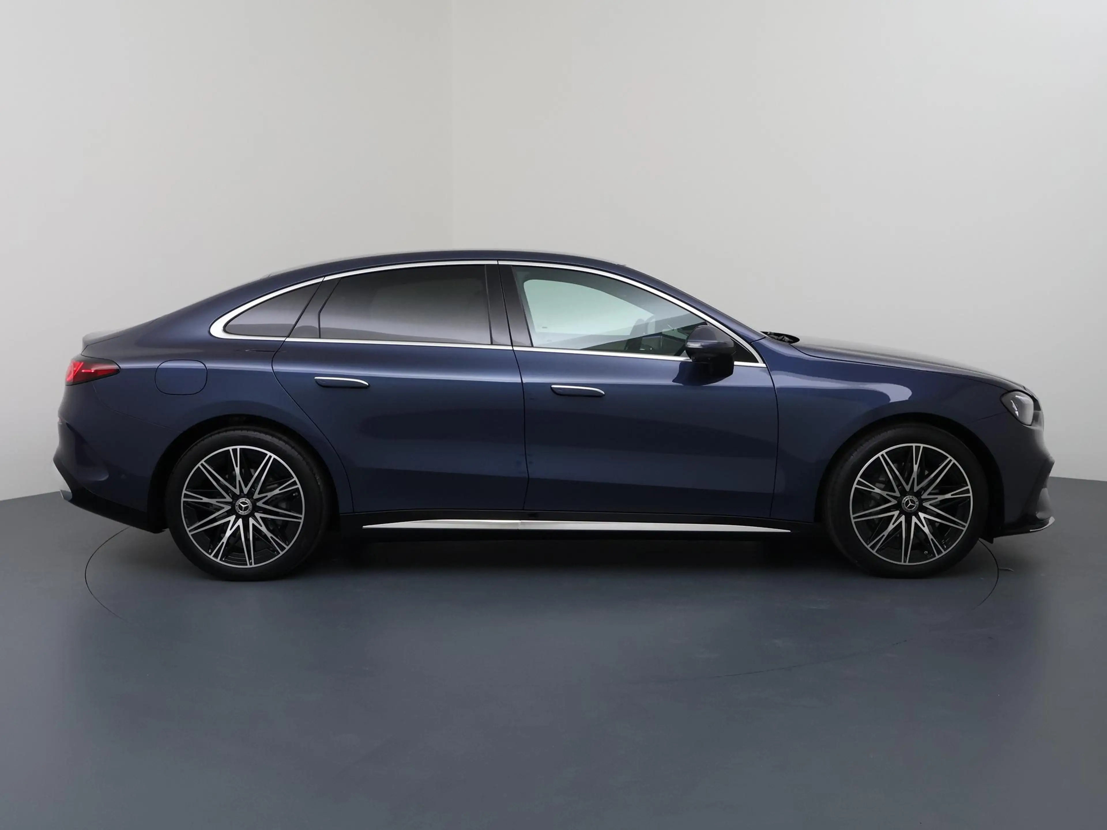 Mercedes-Benz C 400 4MATIC Business Solution AMG 94 kWh — photo 6