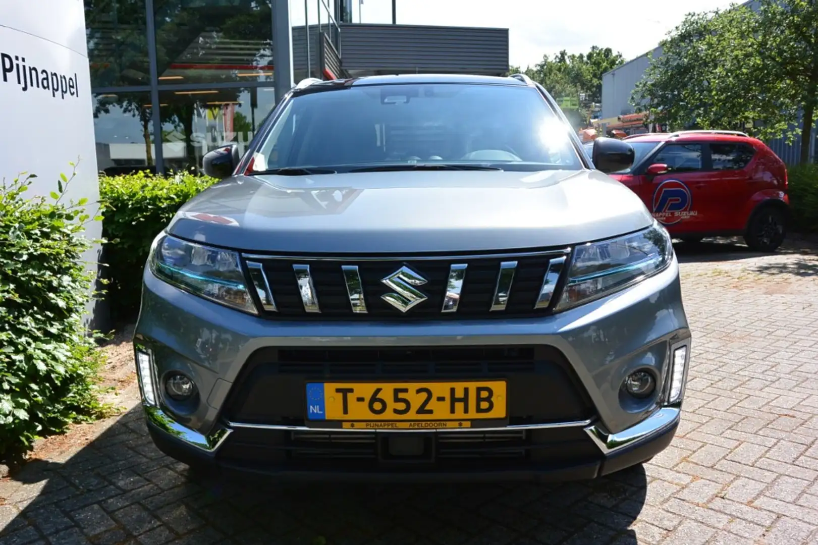 Suzuki Vitara 1.4 Select Turbo Boosterjet Smart Hybrid Navigatie Grijs - 2