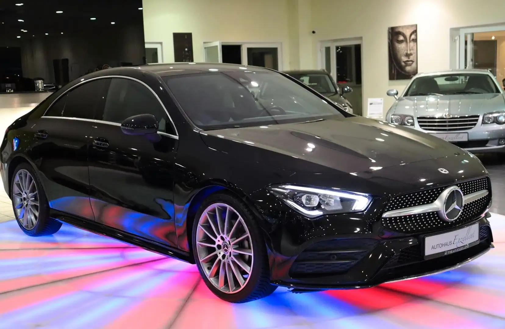 Mercedes-Benz CLA 200 AMG-Line*LEDER*NAVI*LED*19Z*TEMPOMAT*SHZ Schwarz - 2