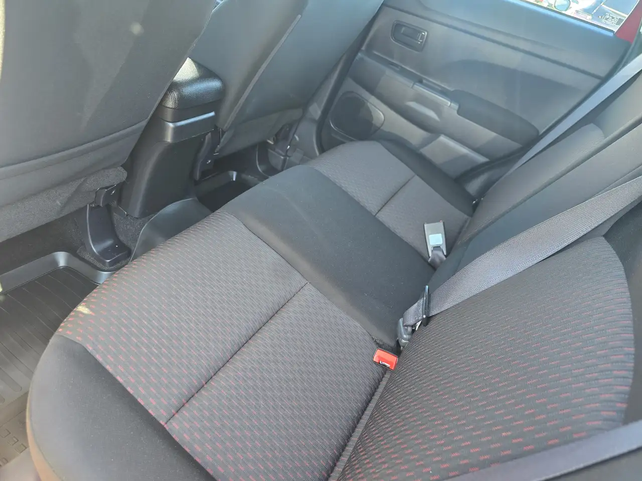 Mitsubishi RVR снимка Mitsubishi RVR