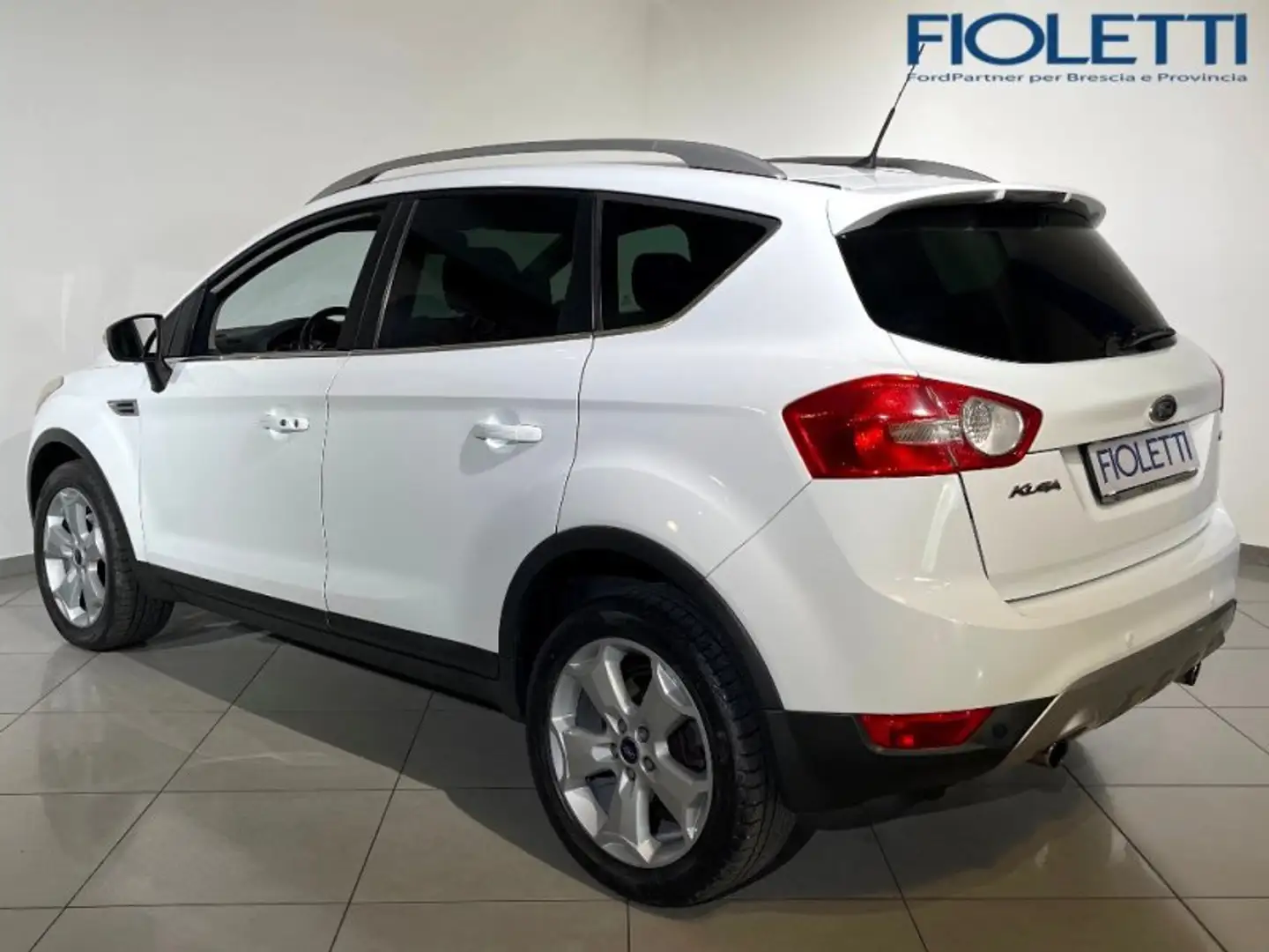 Ford Kuga 2.0 TDCI 136CV 4WD TITANIUM DPF - 2
