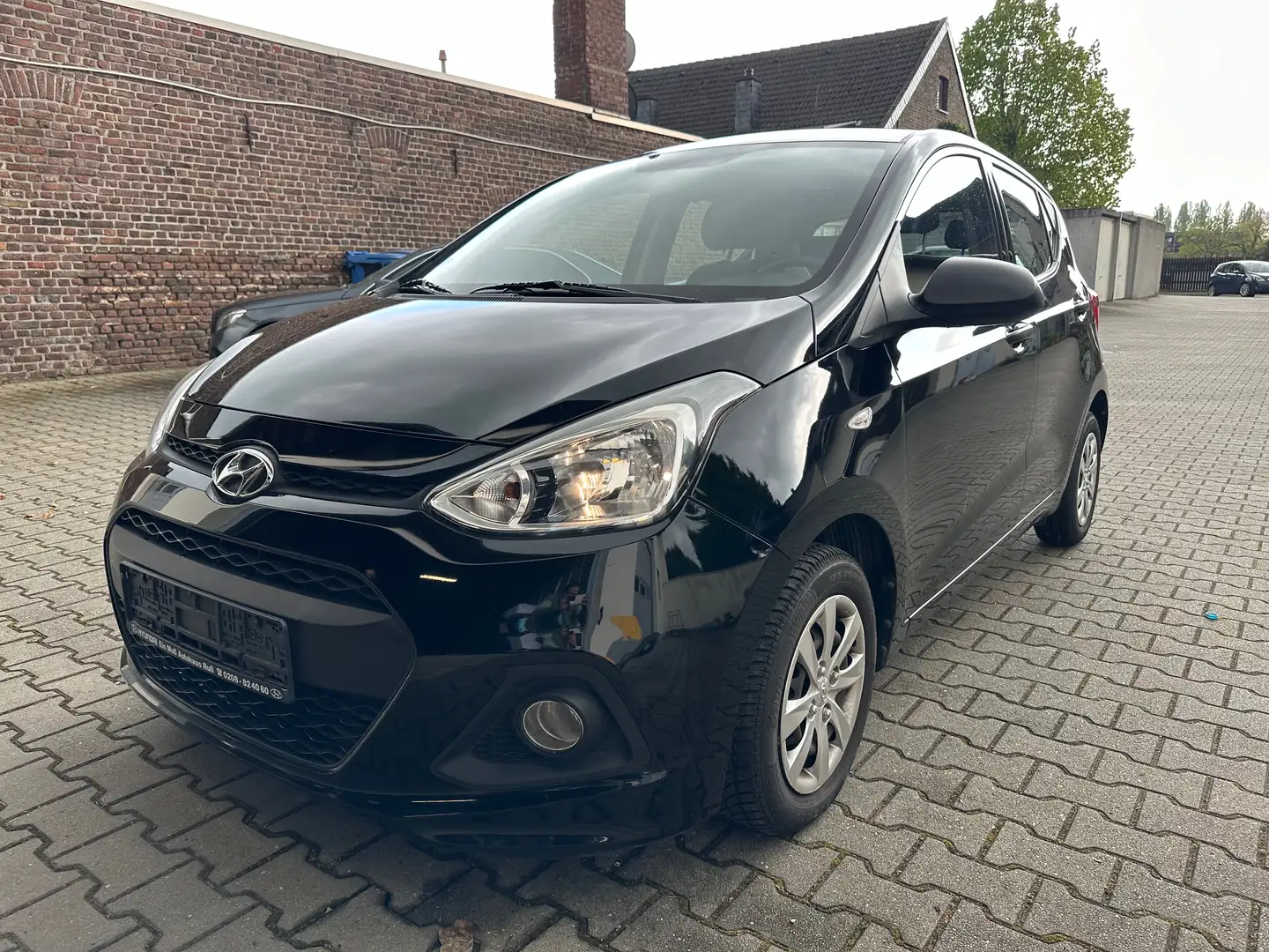 Hyundai i10 i10 1.0 Classic Schwarz - 2
