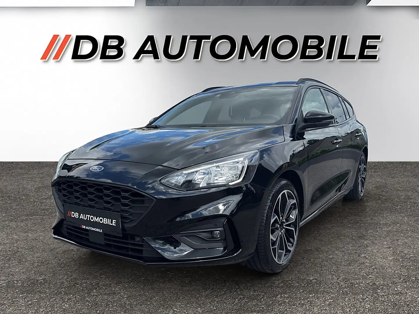 Ford Focus Traveller 1,0 EcoBoost Hybrid ST-Line Schwarz - 1