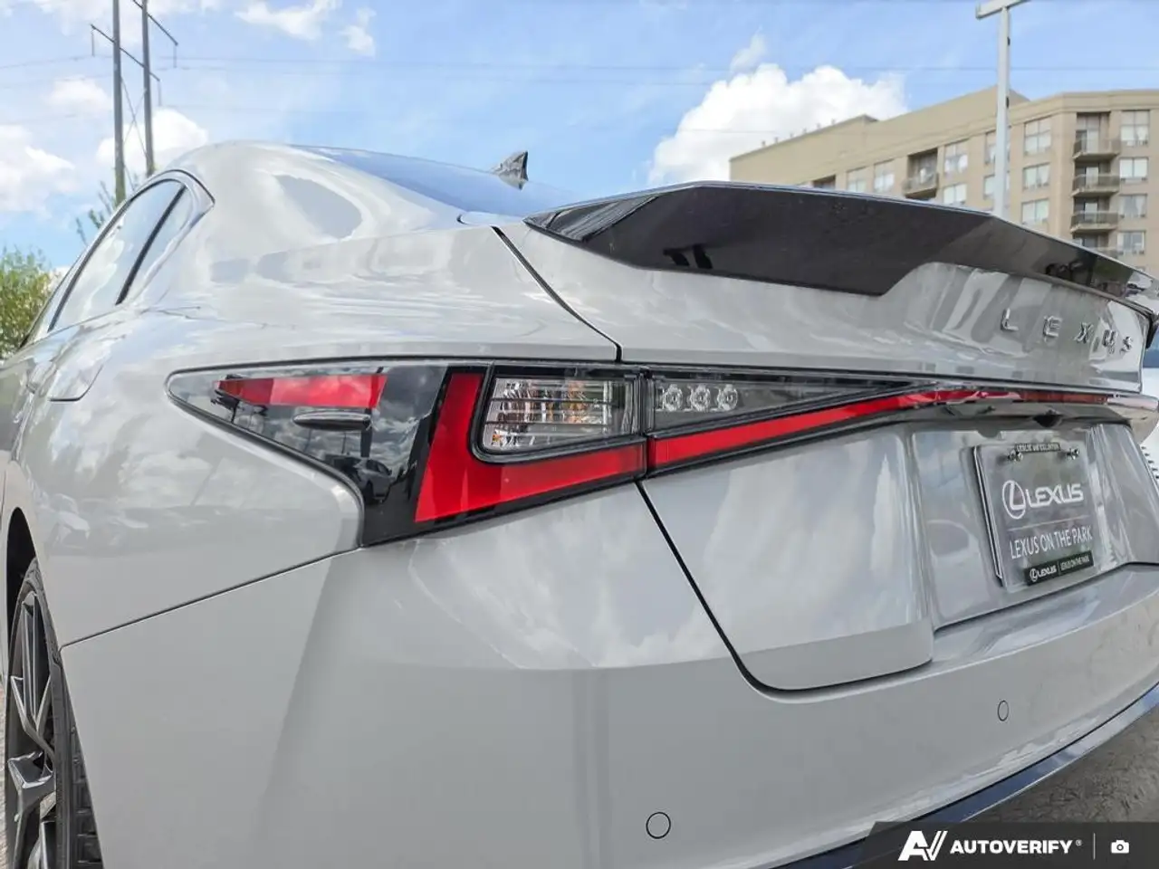 Lexus IS снимка Lexus IS